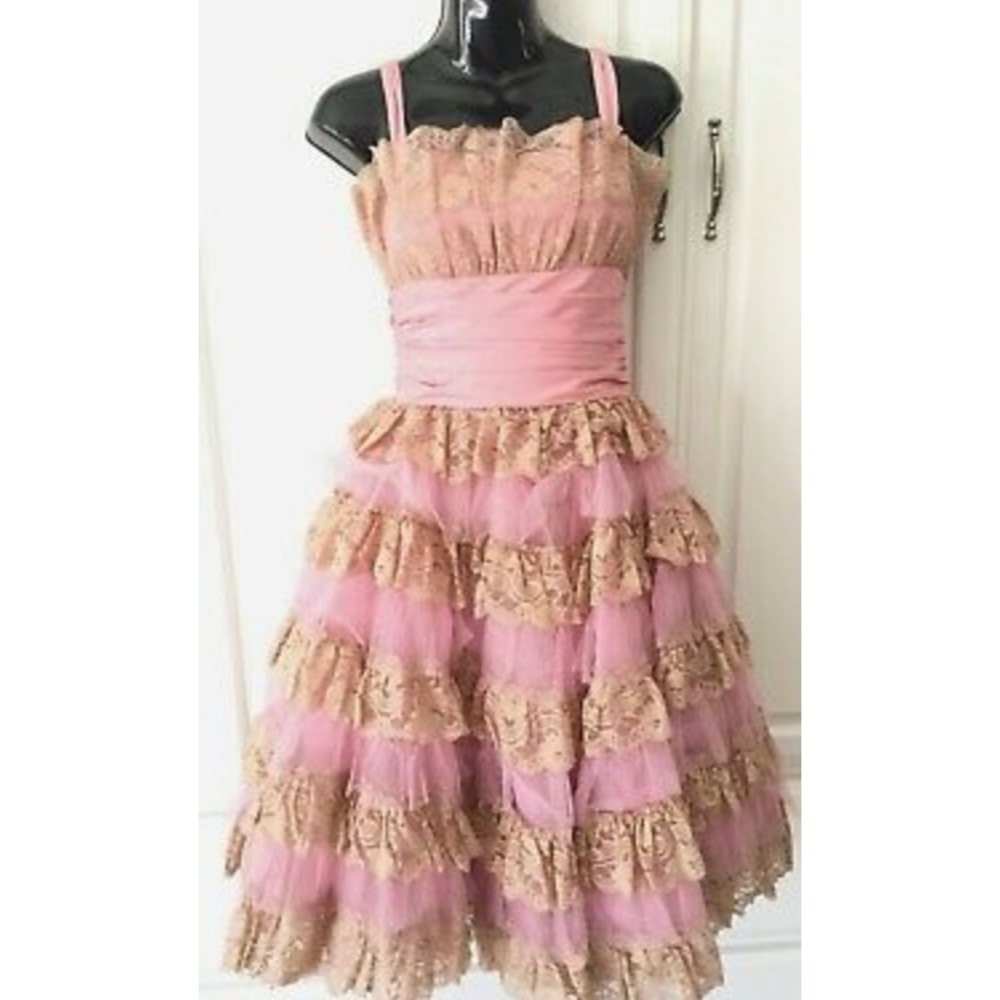 Vintage BETSEY JOHNSON Designer CUPCAKE Prom